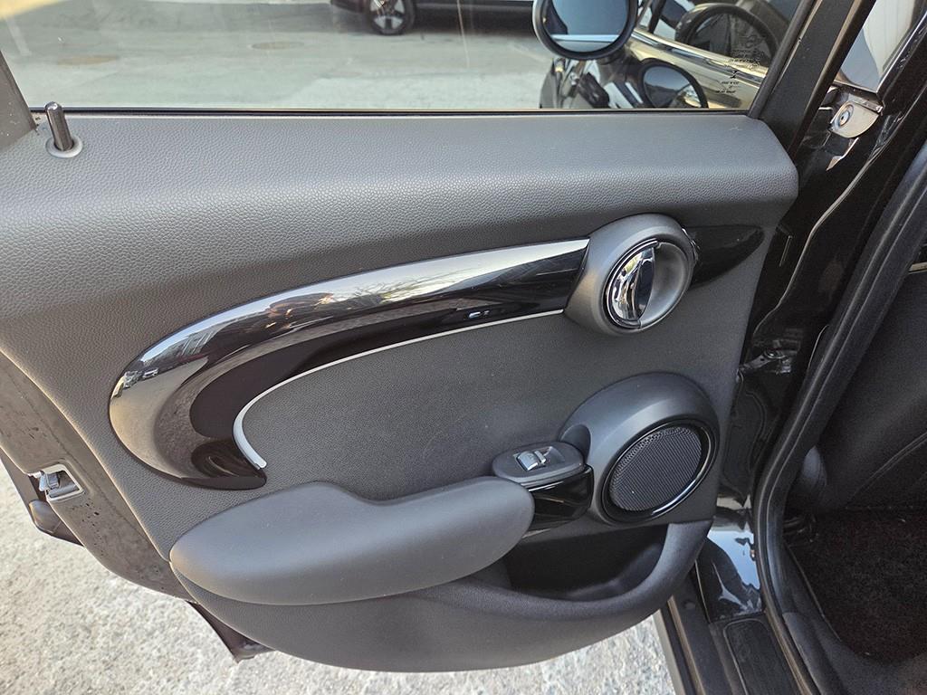 Mini Cooper — photo 15