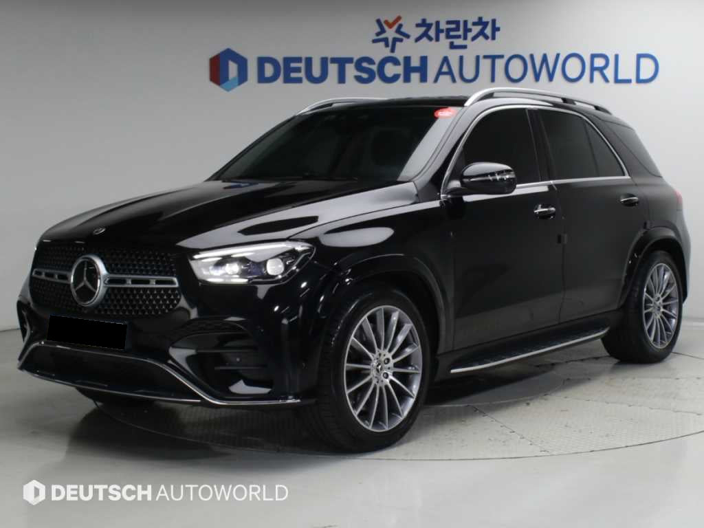 Mercedes-Benz GLE-Class — photo 01