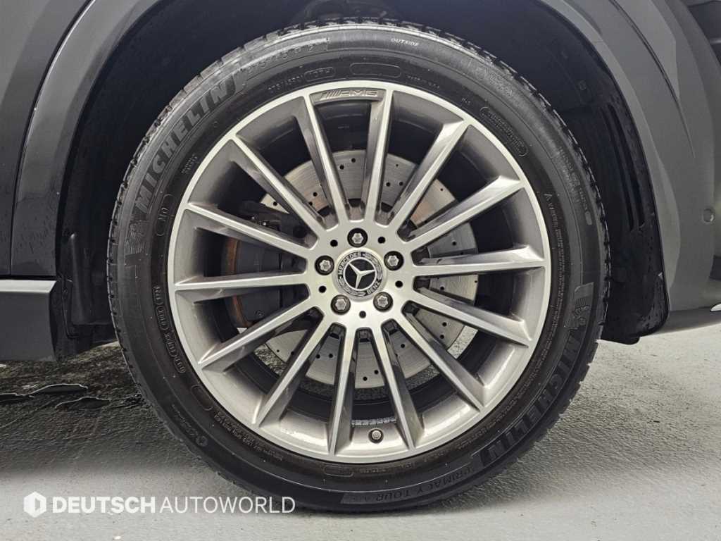 Mercedes-Benz GLE-Class — photo 05