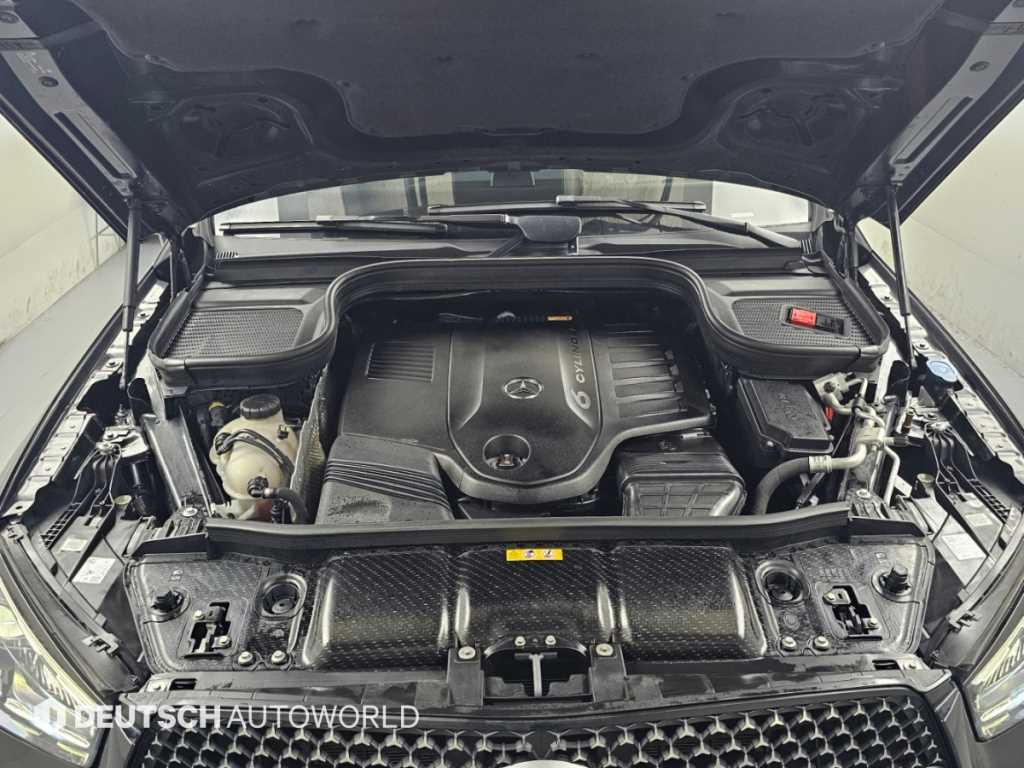 Mercedes-Benz GLE-Class — photo 06