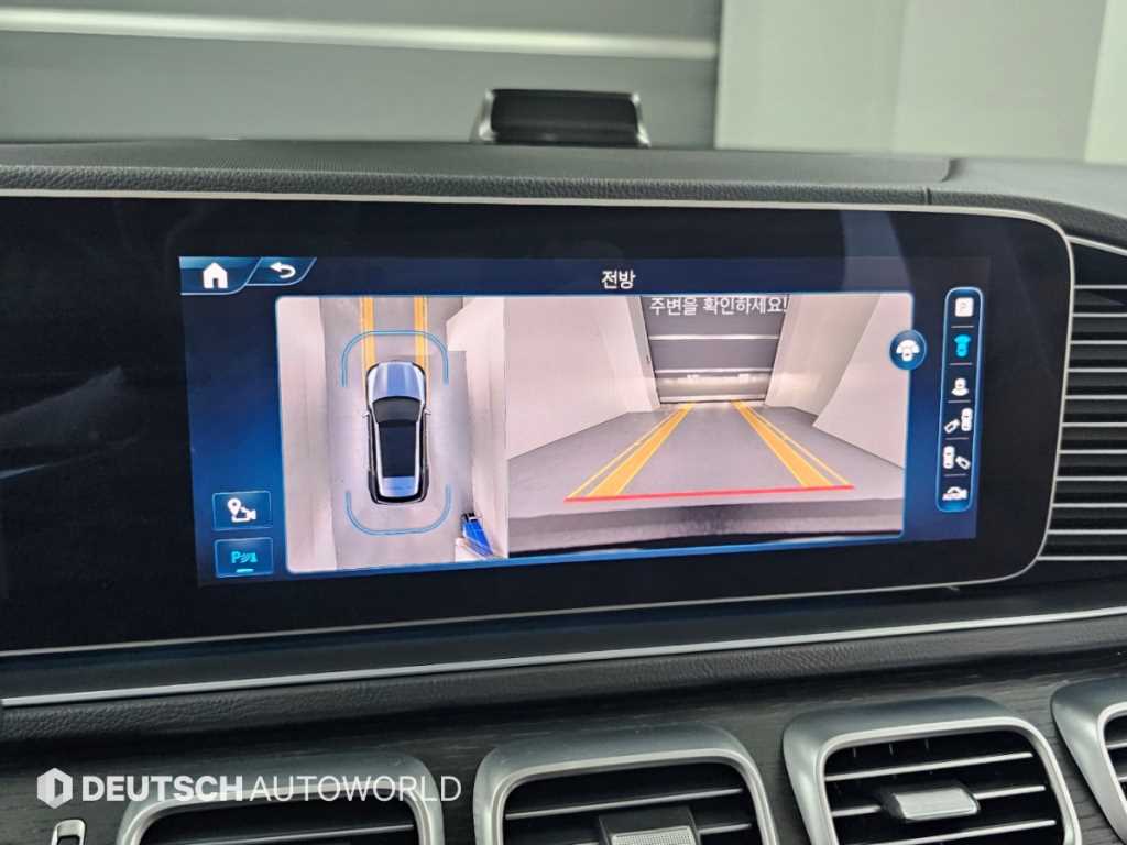 Mercedes-Benz GLE-Class — photo 15