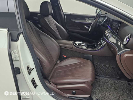 Mercedes-Benz CLS-Class — photo 10