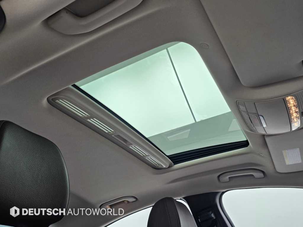 Mercedes-Benz CLS-Class — photo 18
