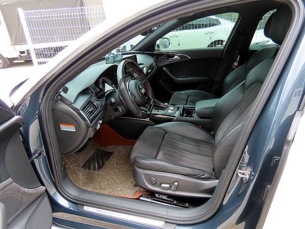 Audi A6 — photo 05