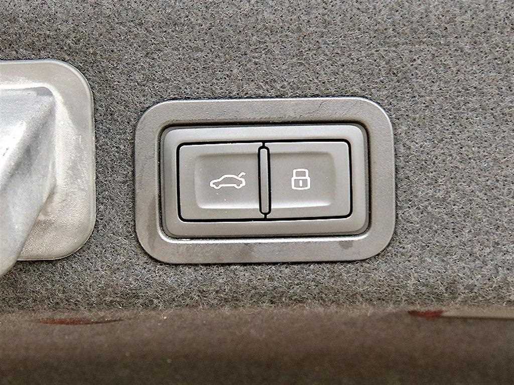 Audi A6 — photo 17