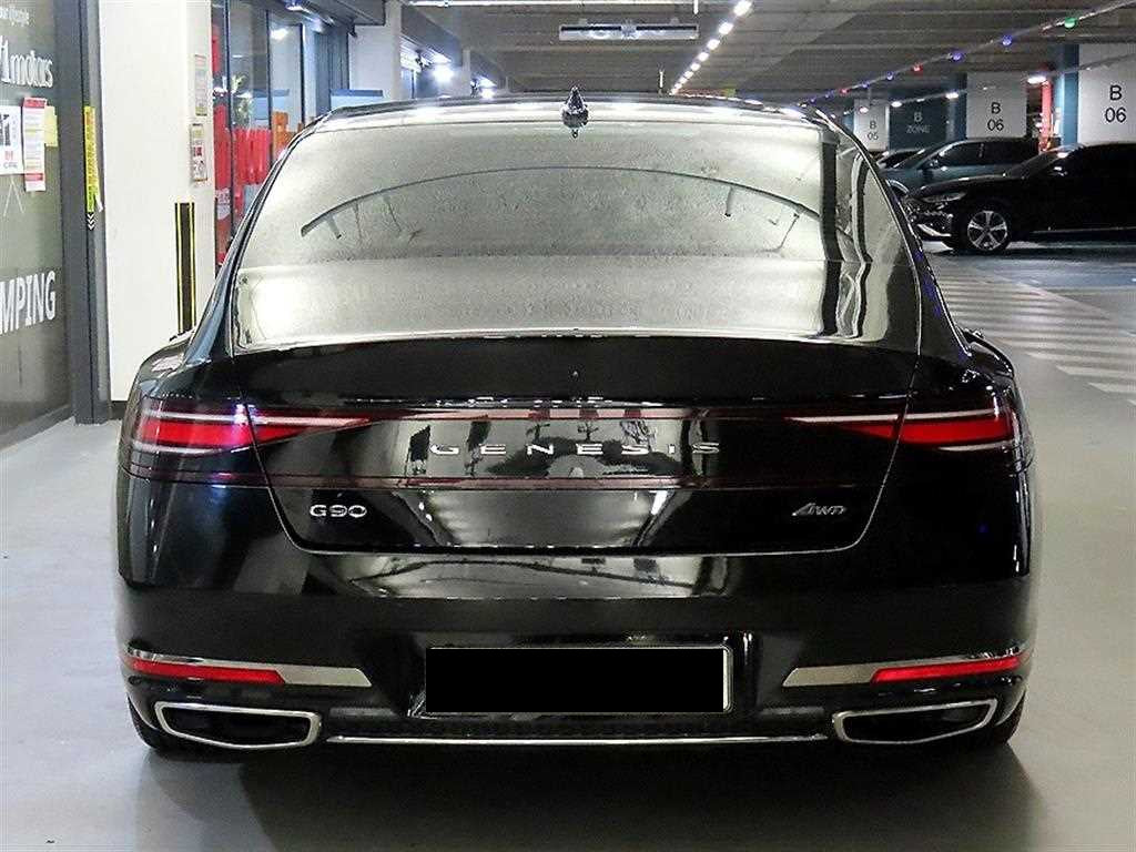 Genesis G90 — photo 06