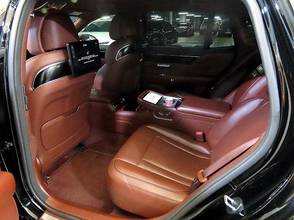 Genesis G90 — photo 07