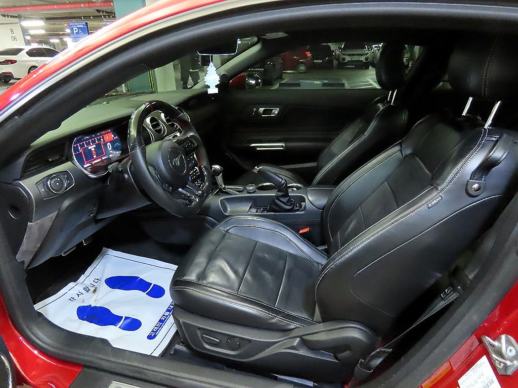 Ford Mustang — photo 06
