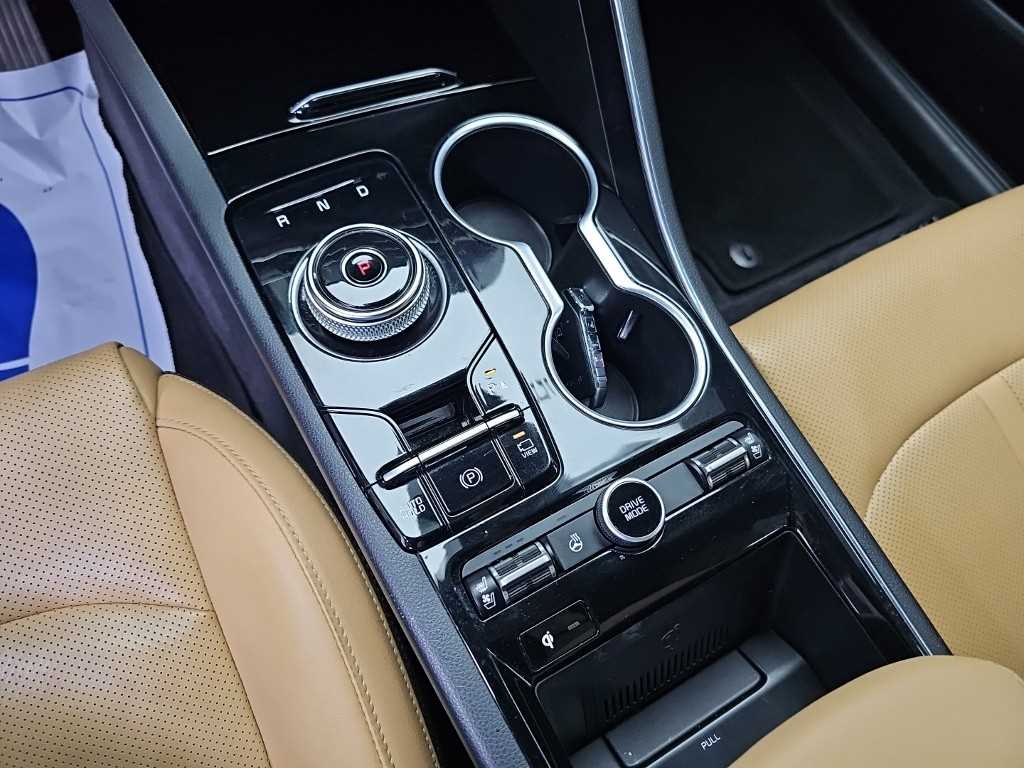 Kia K5 — photo 08