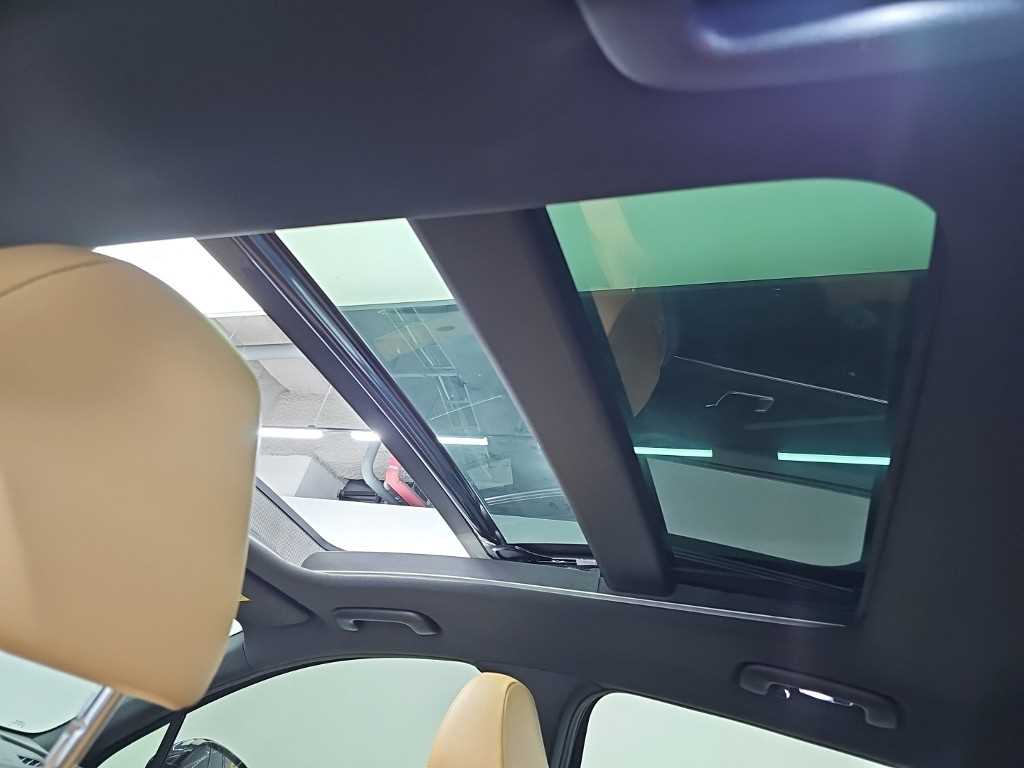 Kia K5 — photo 13