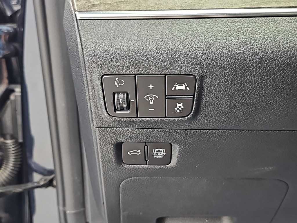 Kia K5 — photo 18