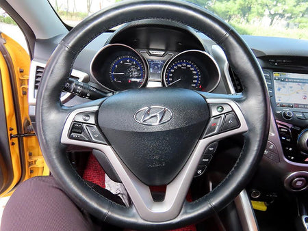 Hyundai Veloster — photo 08