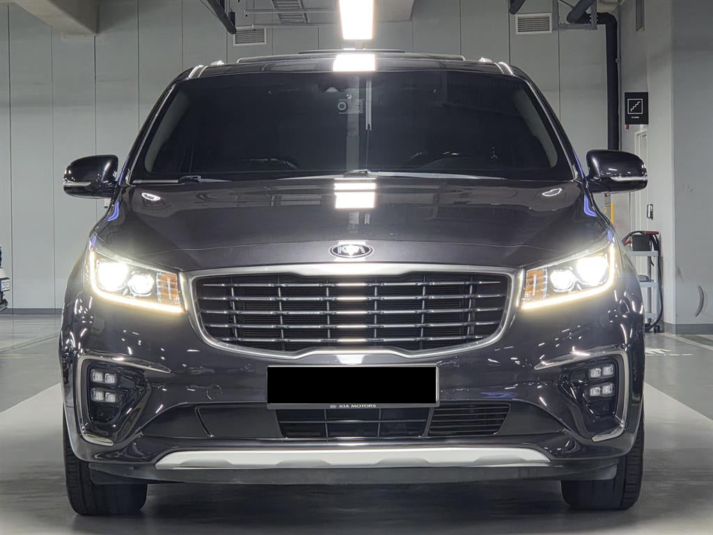 Kia Carnival — photo 03