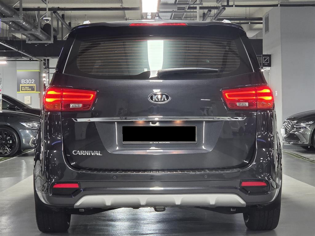 Kia Carnival — photo 04