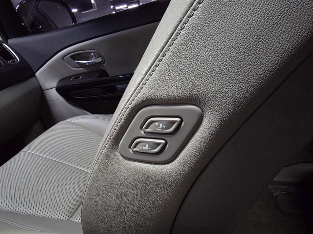 Kia Carnival — photo 19
