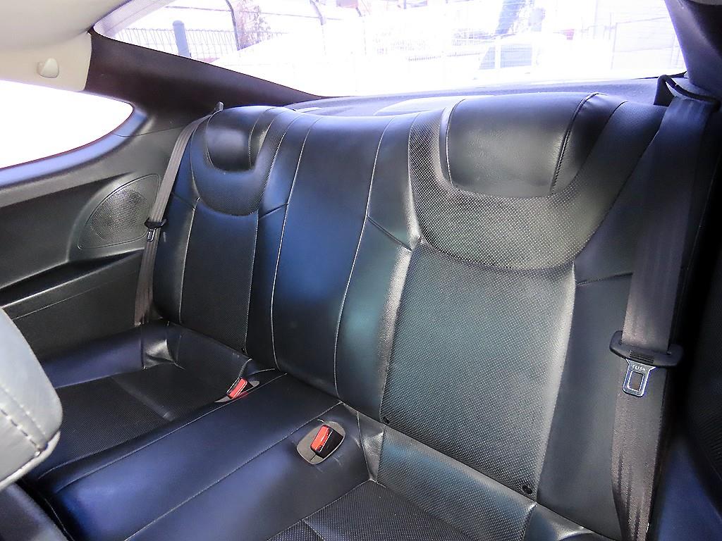 Hyundai Genesis — photo 06