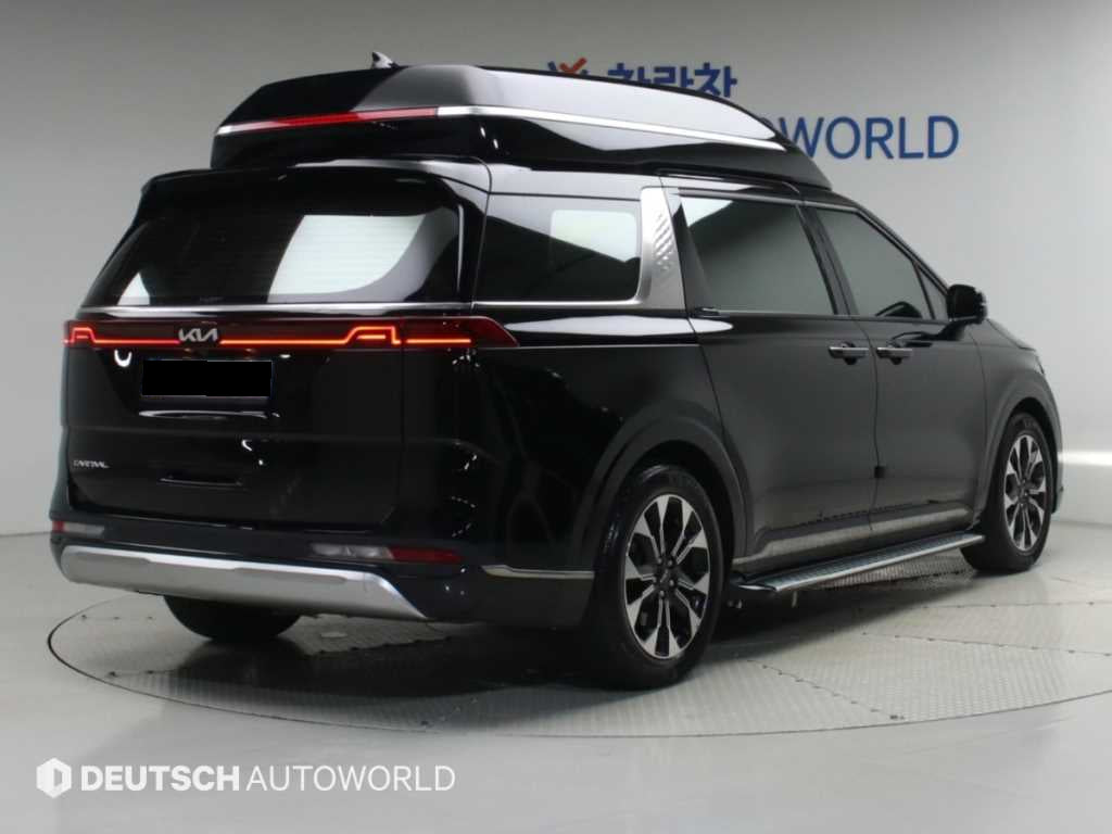 Kia Carnival — photo 02