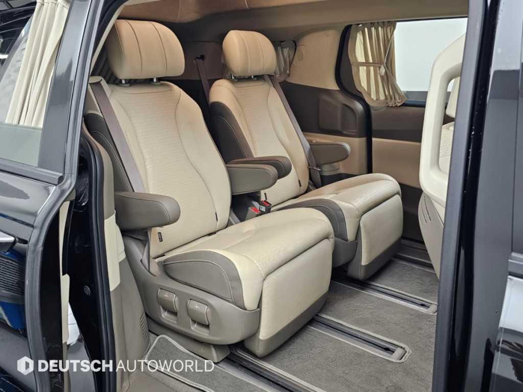 Kia Carnival — photo 12