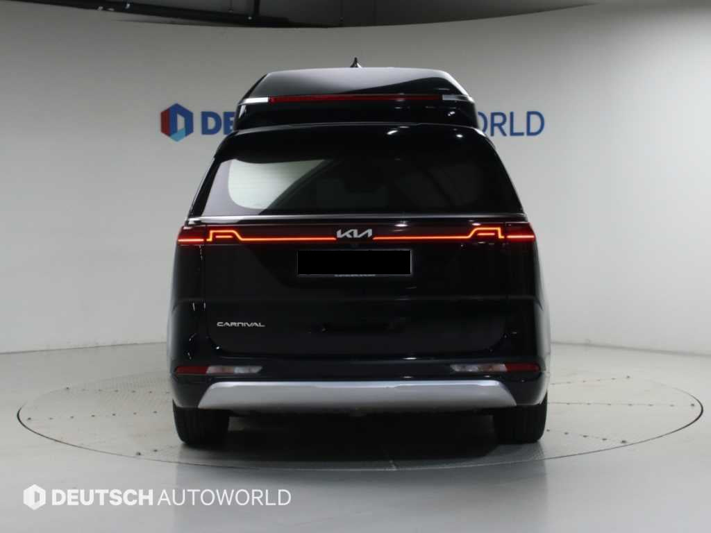 Kia Carnival — photo 04