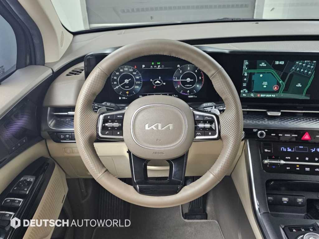 Kia Carnival — photo 13