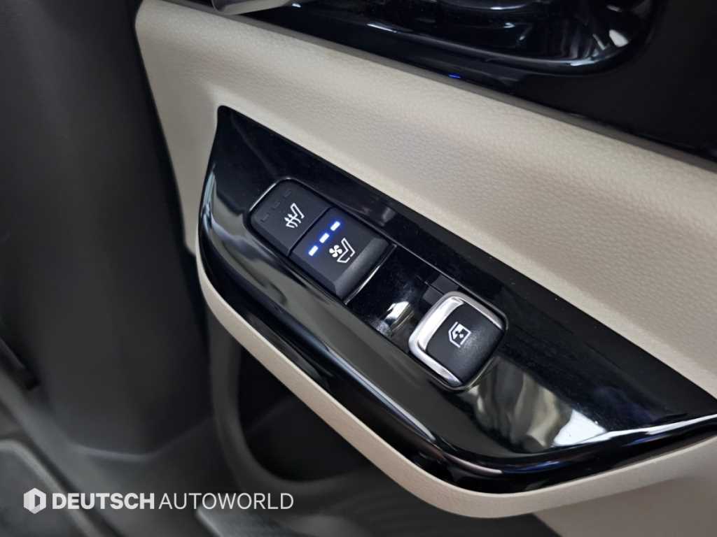 Kia Carnival — photo 16