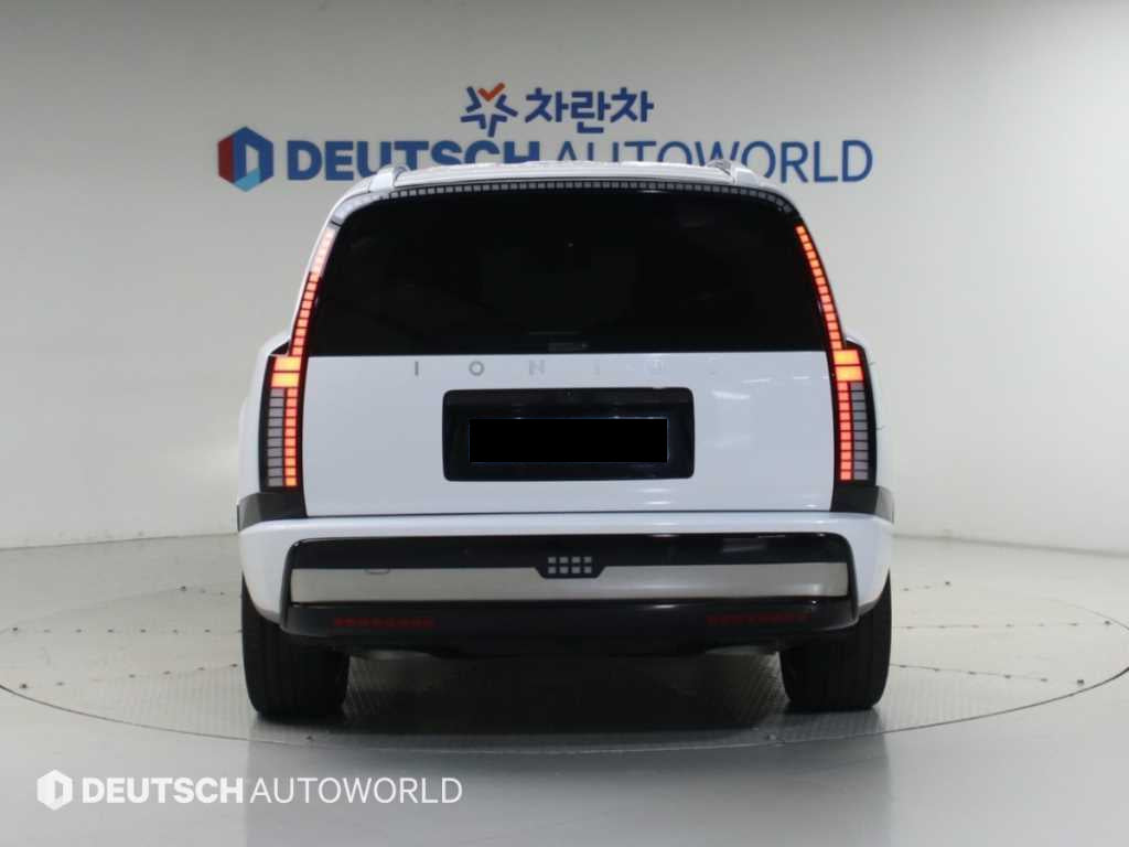 Hyundai Ioniq9 — photo 04