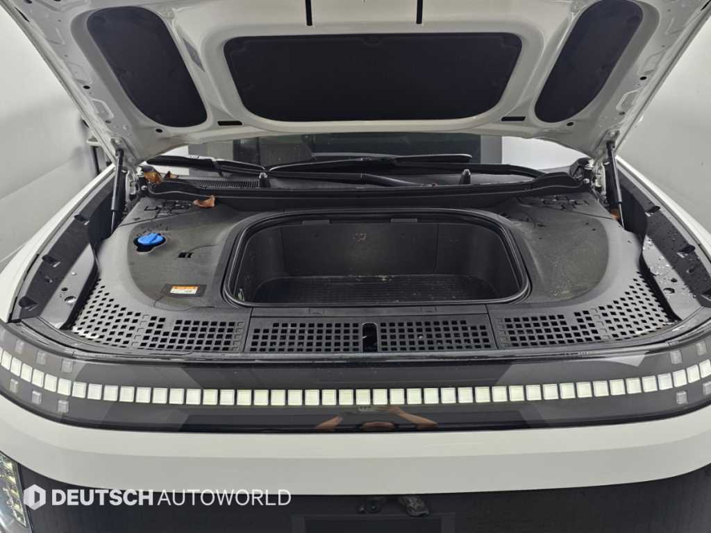 Hyundai Ioniq9 — photo 05