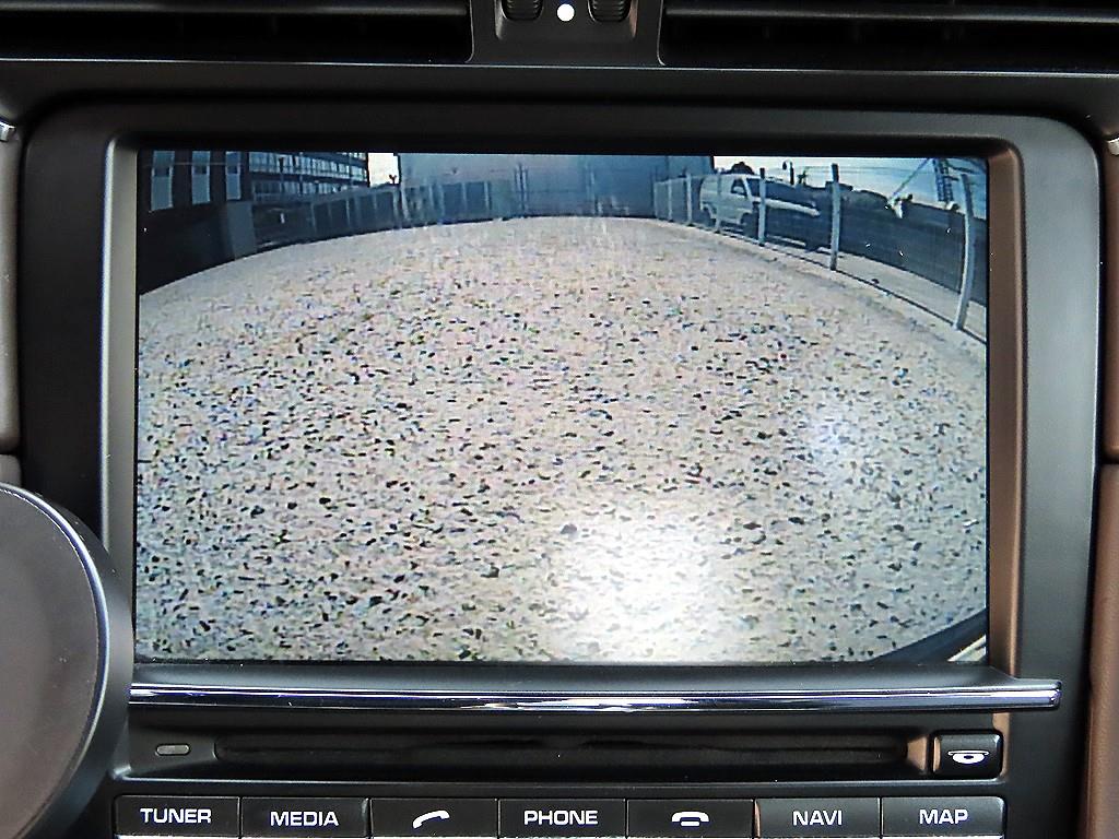 Porsche 911 — photo 15