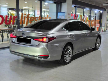 Lexus ES — photo 04