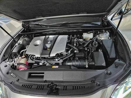 Lexus ES — photo 19