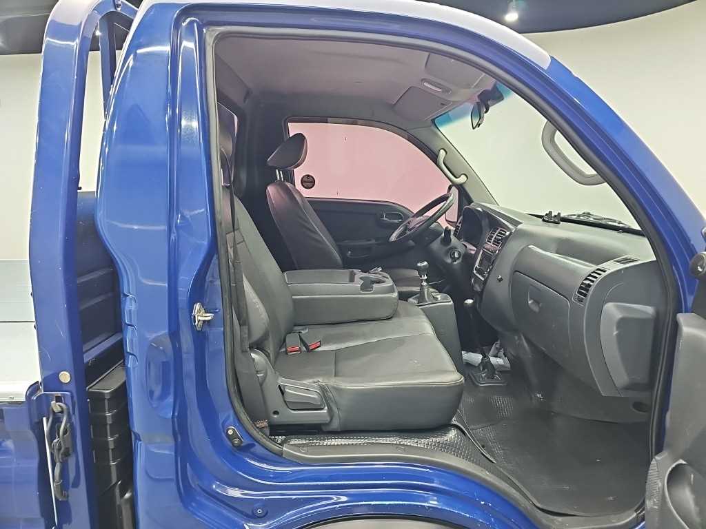 Kia Bongo III — photo 16