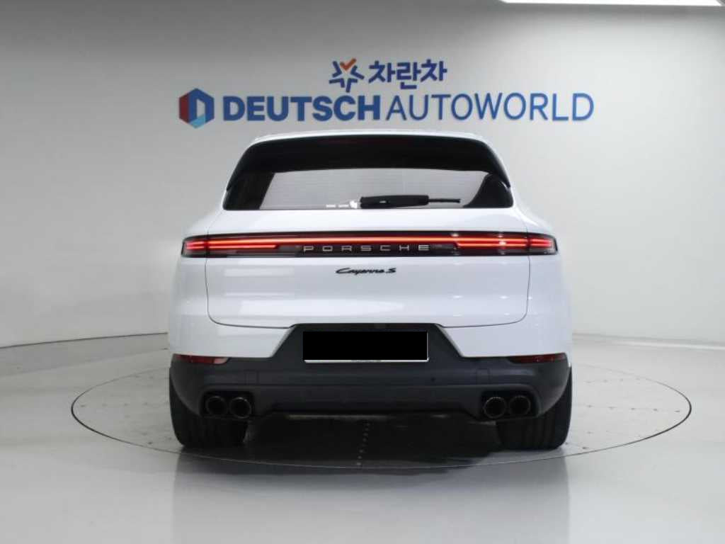 Porsche Cayenne — photo 04