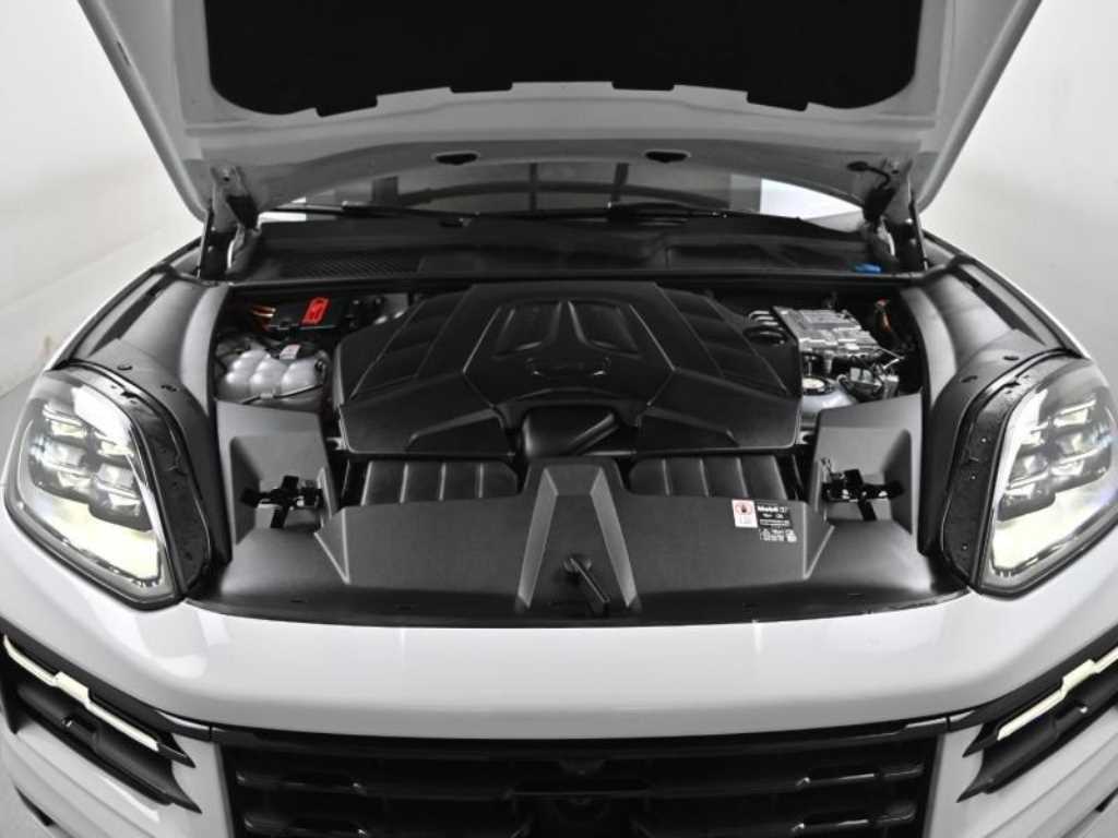 Porsche Cayenne — photo 06