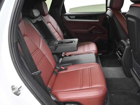 Porsche Cayenne — photo 12
