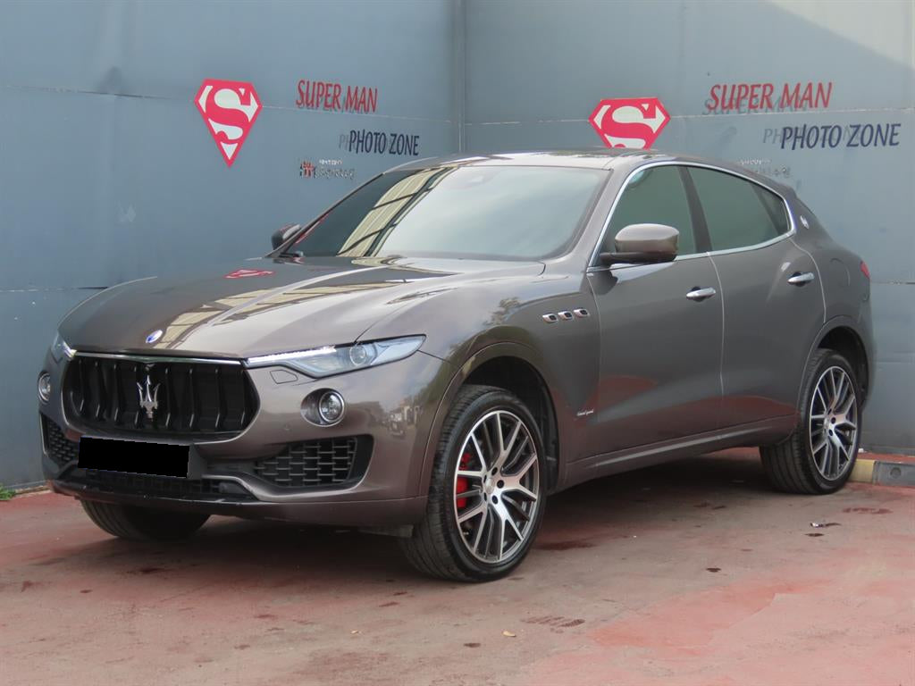 Maserati Levante — photo 01
