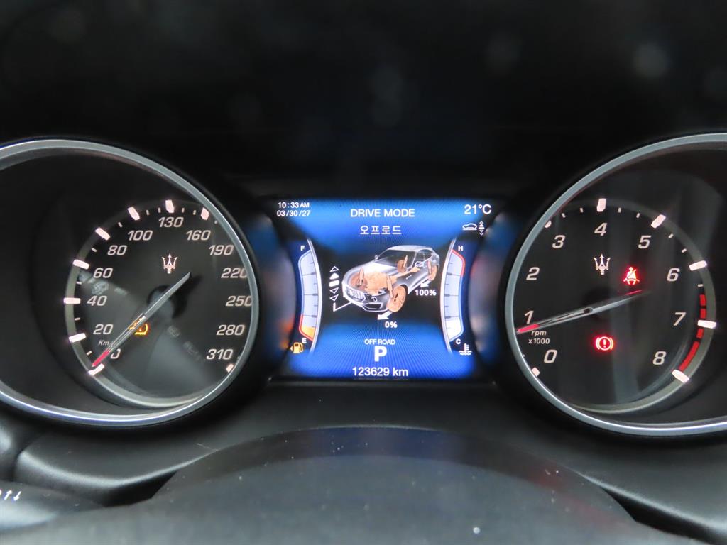 Maserati Levante — photo 09