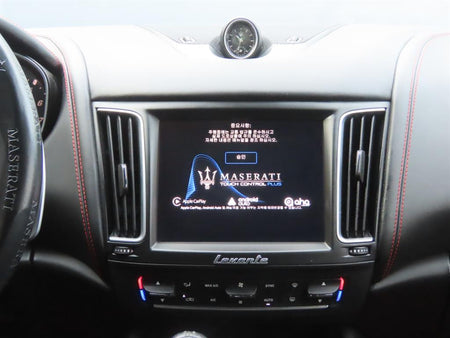 Maserati Levante — photo 11