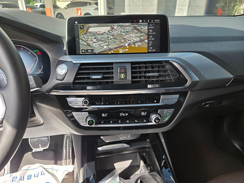 BMW X3 — photo 10