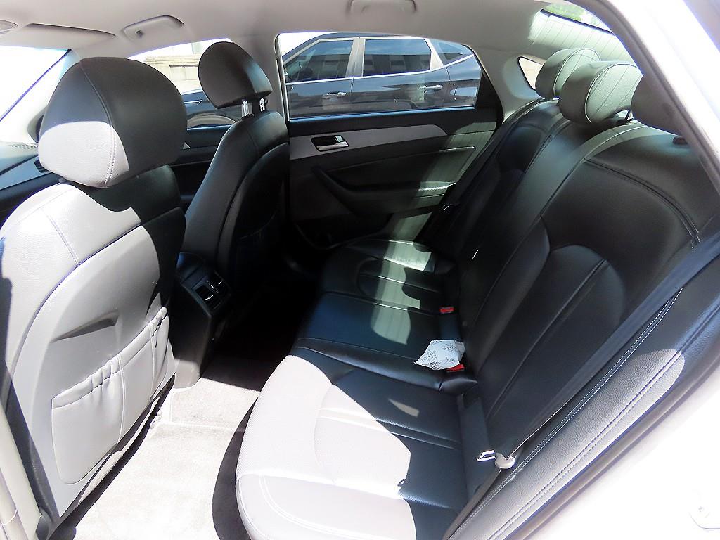 Hyundai Sonata — photo 06