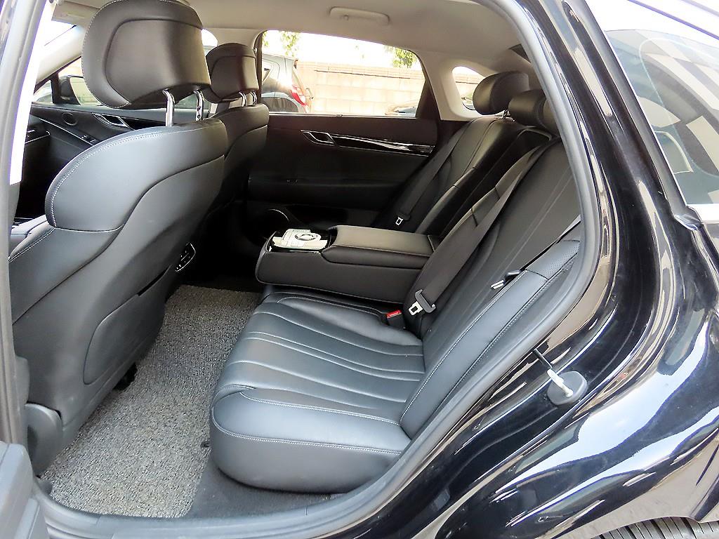 Genesis G80 — photo 06