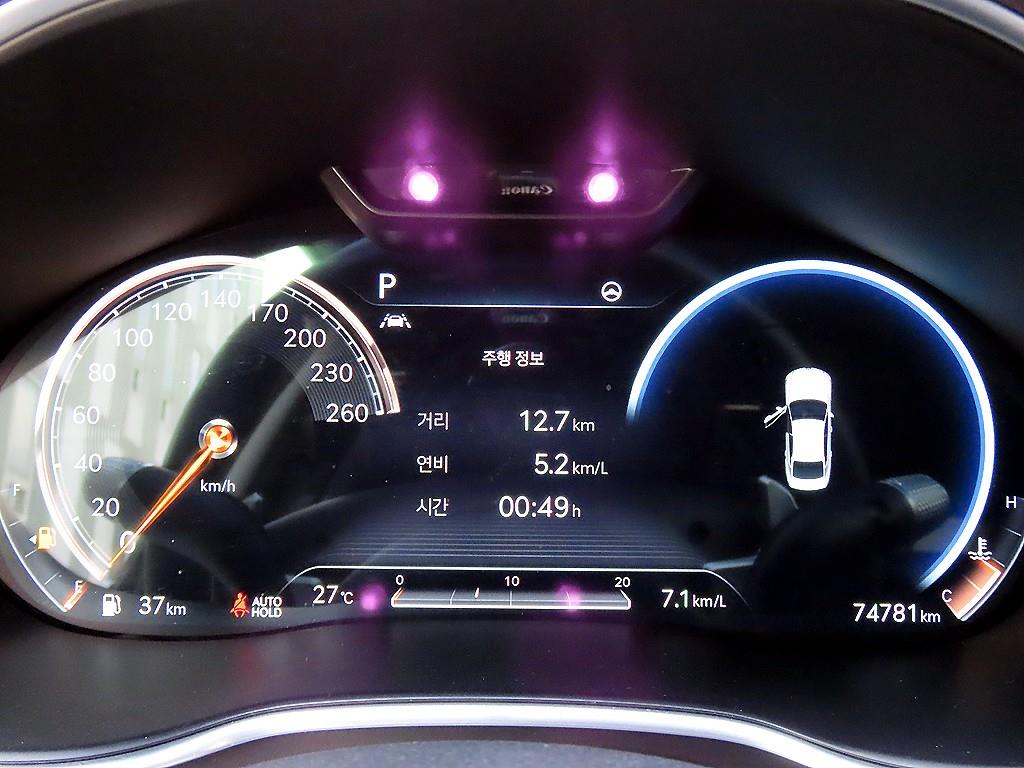 Genesis G80 — photo 09