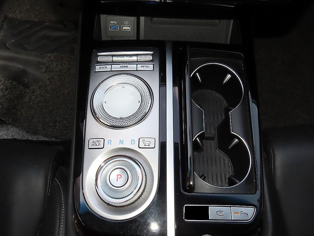 Genesis G80 — photo 11