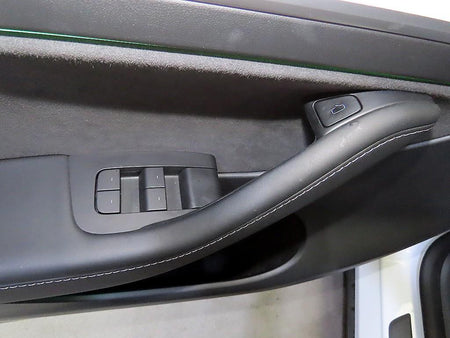 Tesla Model Y — photo 13