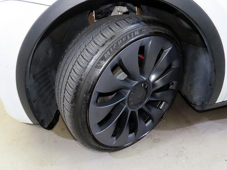 Tesla Model Y — photo 20