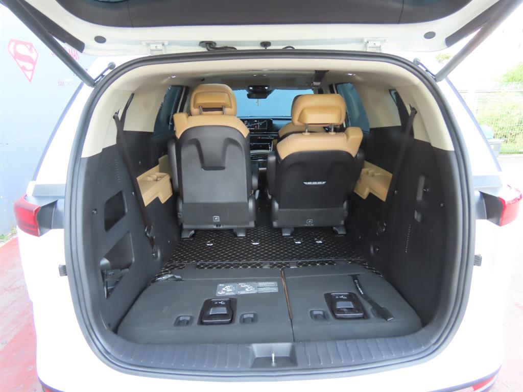 Kia Carnival — photo 05
