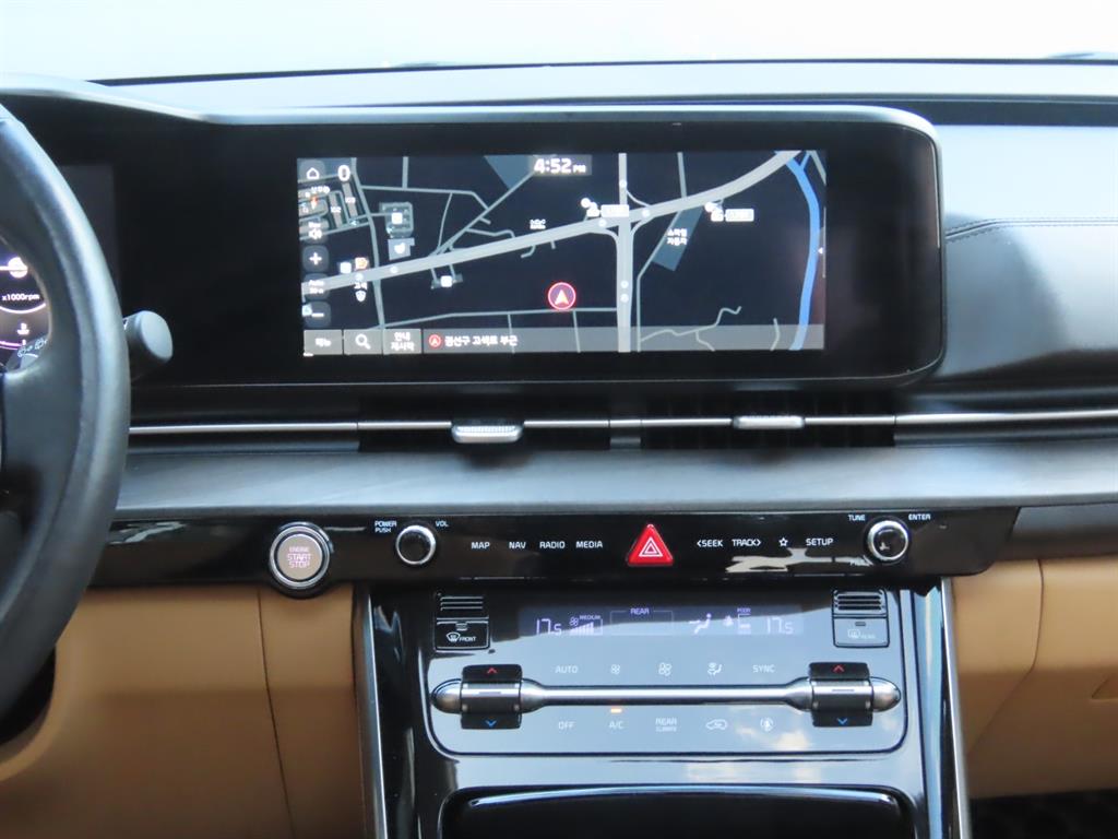 Kia Carnival — photo 13