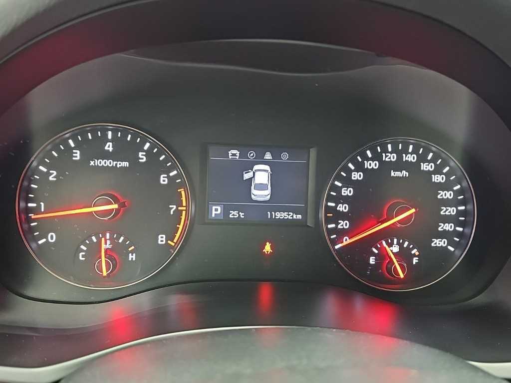 Kia K7 — photo 06