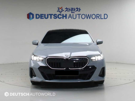 BMW 5-Series — photo 03