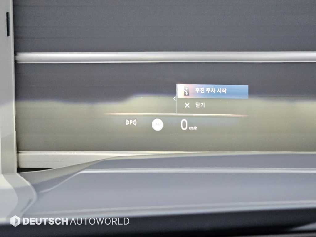 BMW 5-Series — photo 17