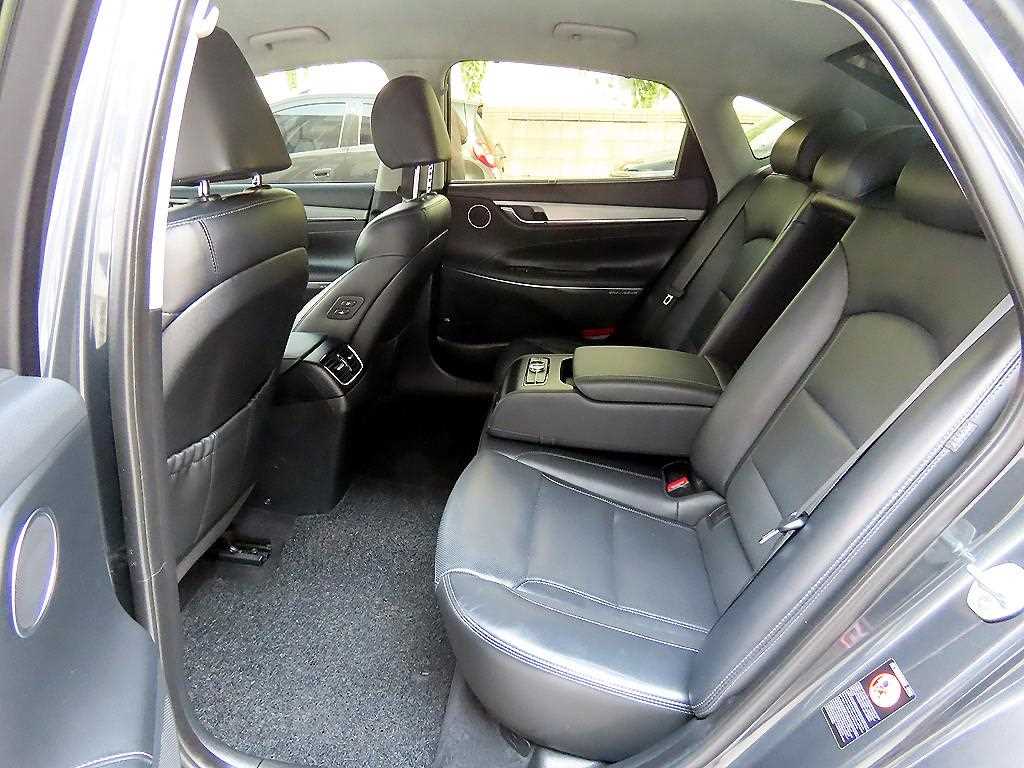 Hyundai Grandeur — photo 06